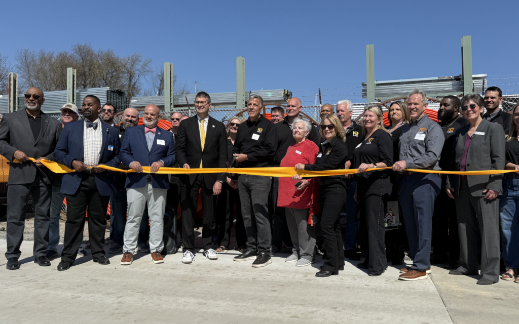 IQ Fiber ribbon cutting ceremony to celebrate launching internet service in Delaware